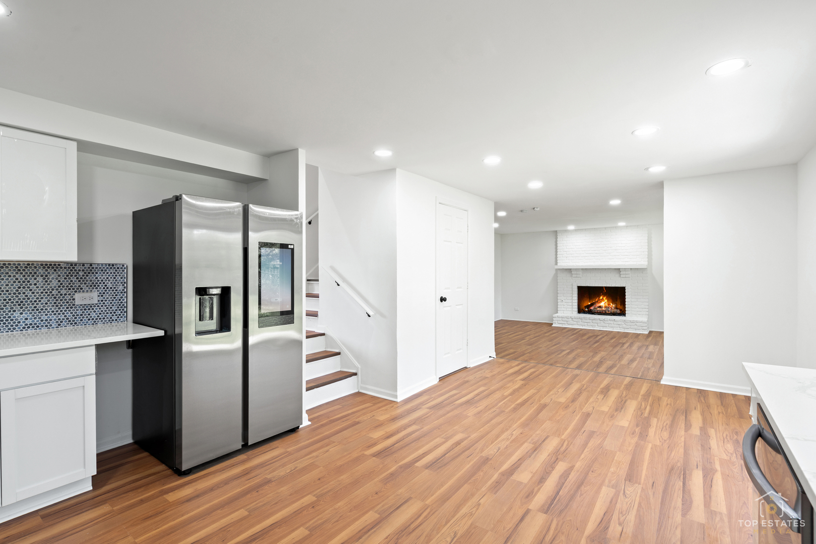 property viewer photo 16