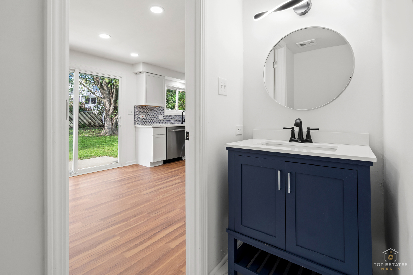 property viewer photo 18