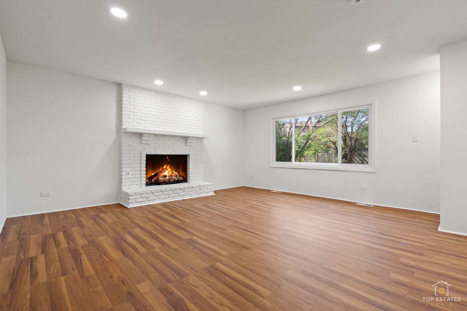 property viewer photo 20
