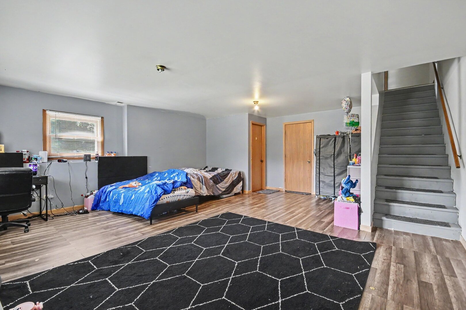main property photo 11