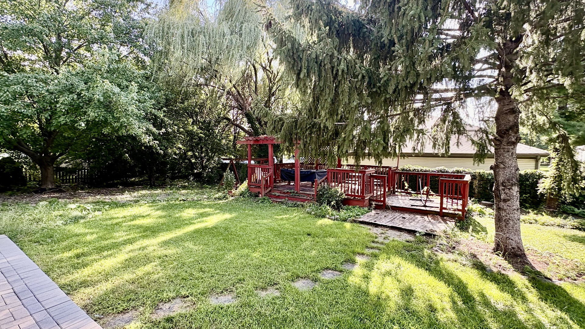main property photo 31