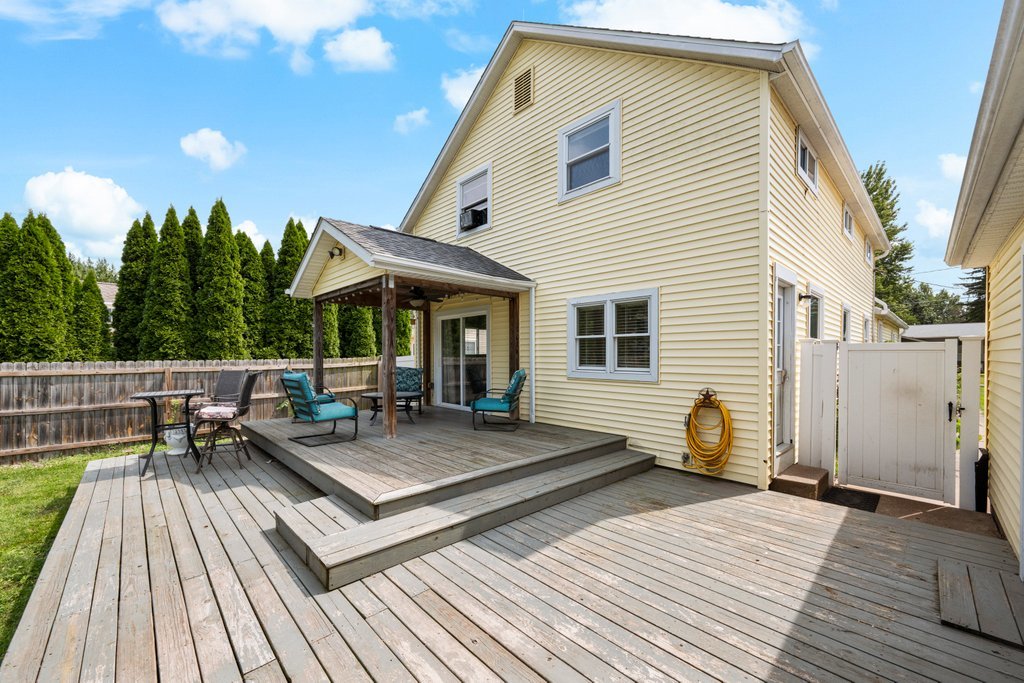 main property photo 7
