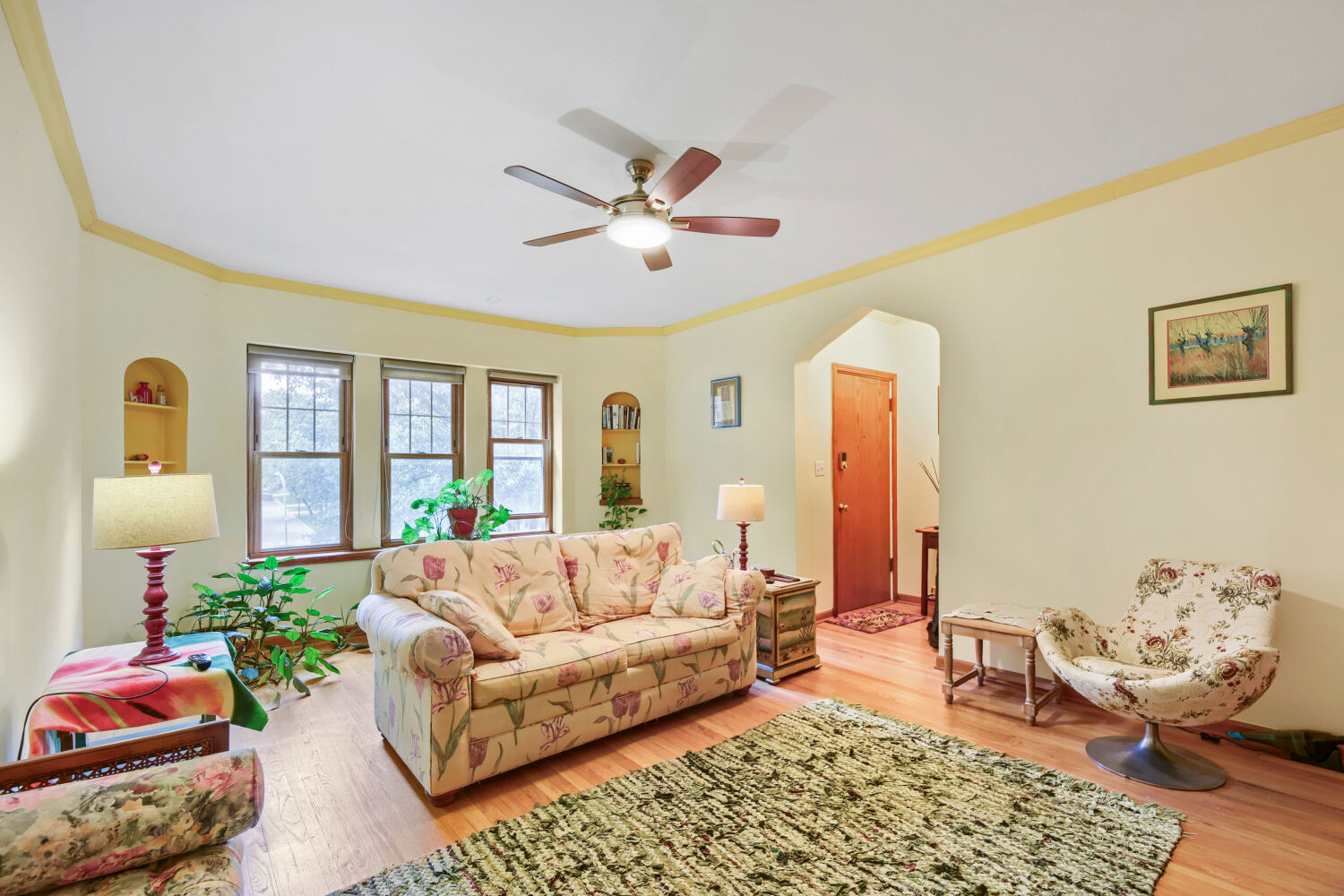 main property photo 2