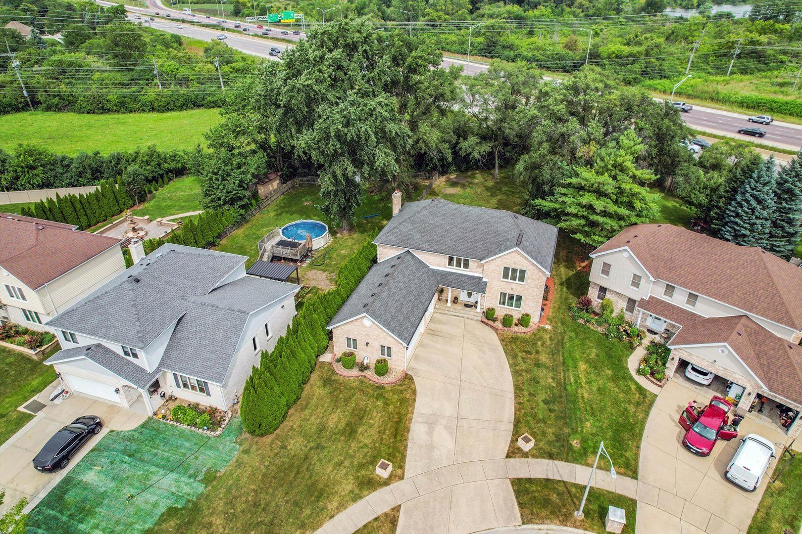 main property photo 40