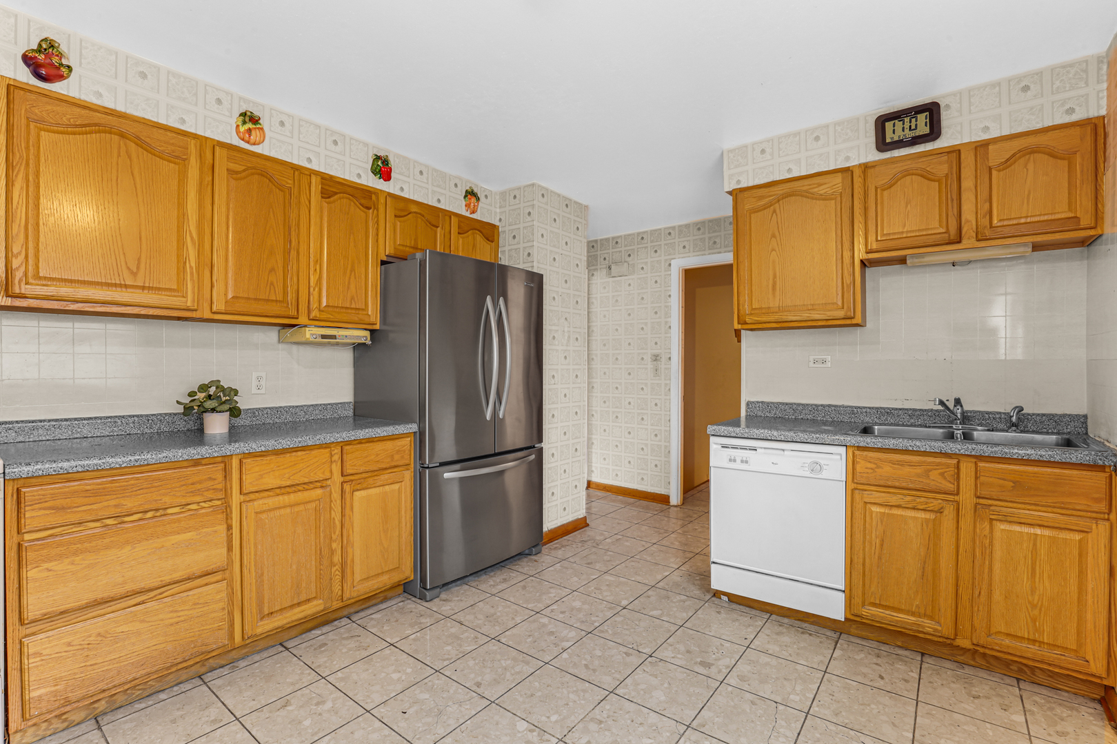 main property photo 5