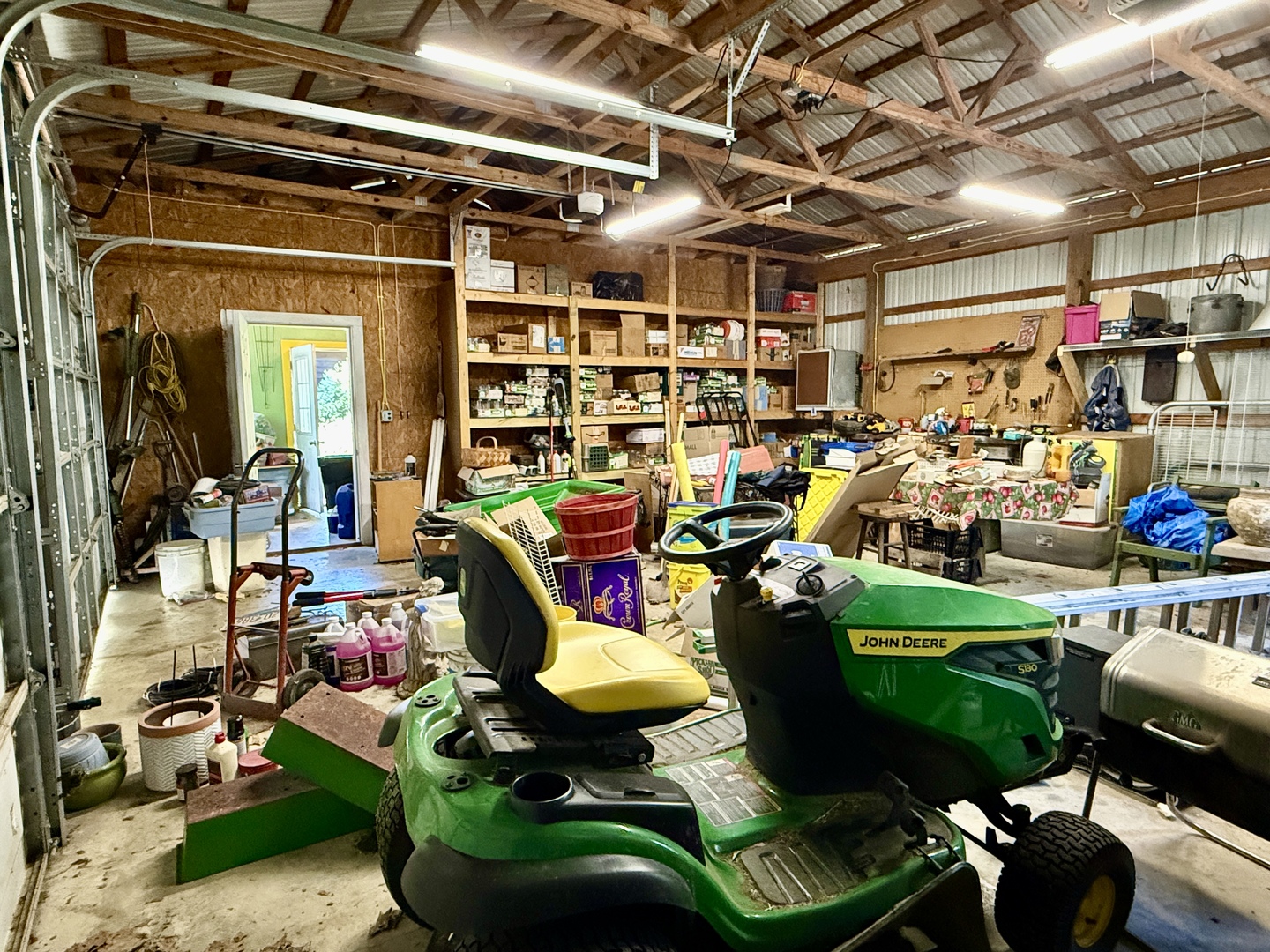 main property photo 29