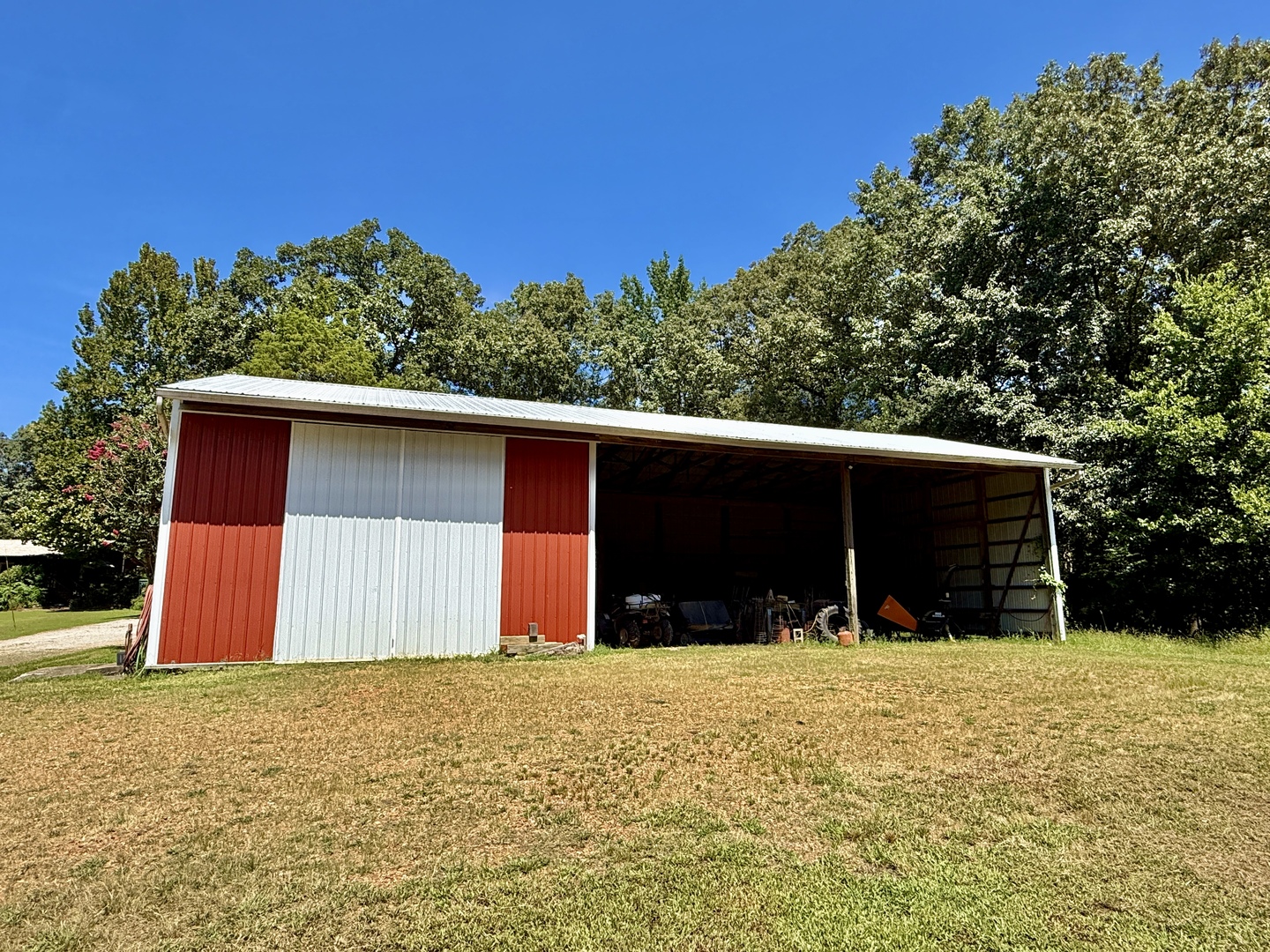 main property photo 34