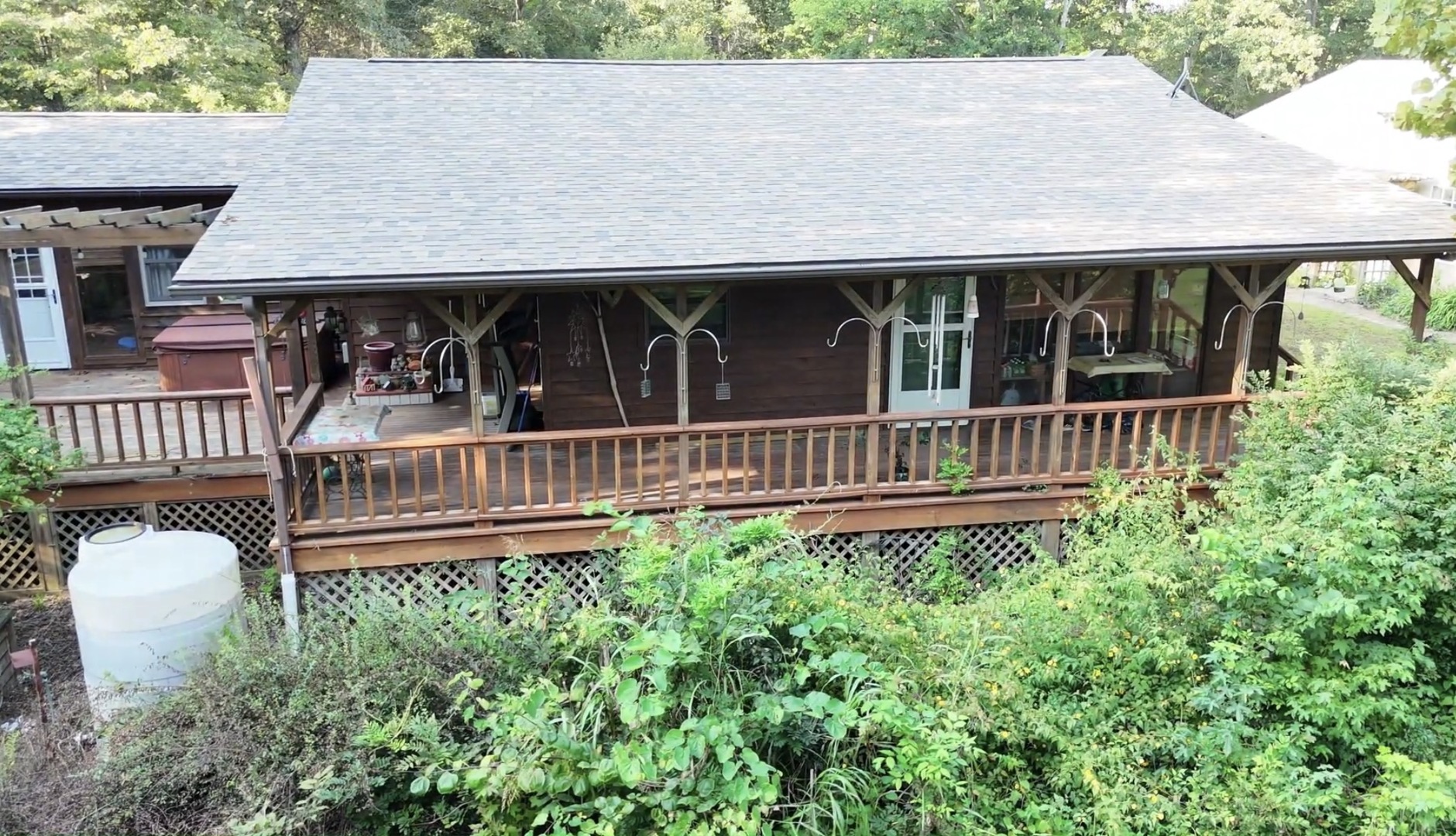 main property photo 37