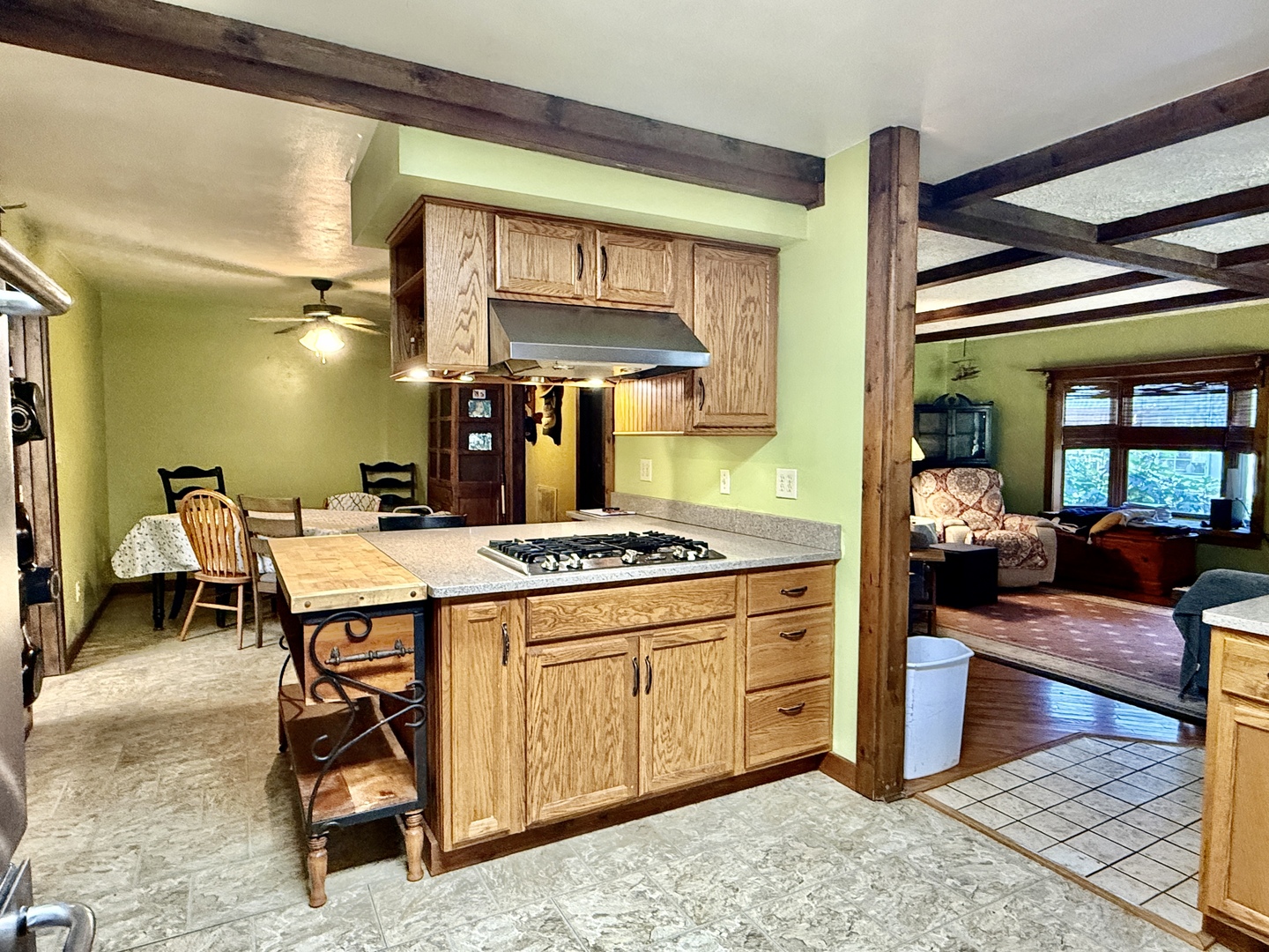 main property photo 6