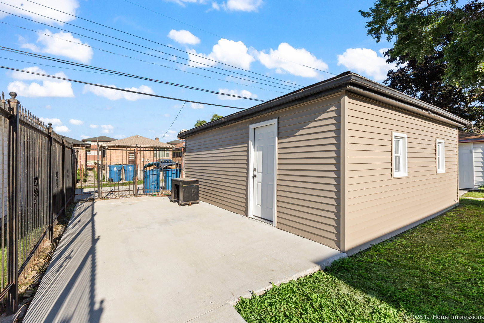 main property photo 22