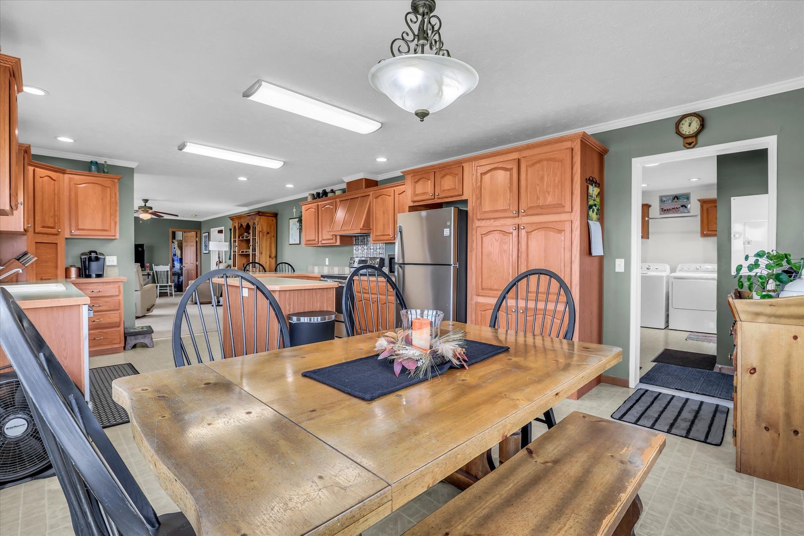 main property photo 17