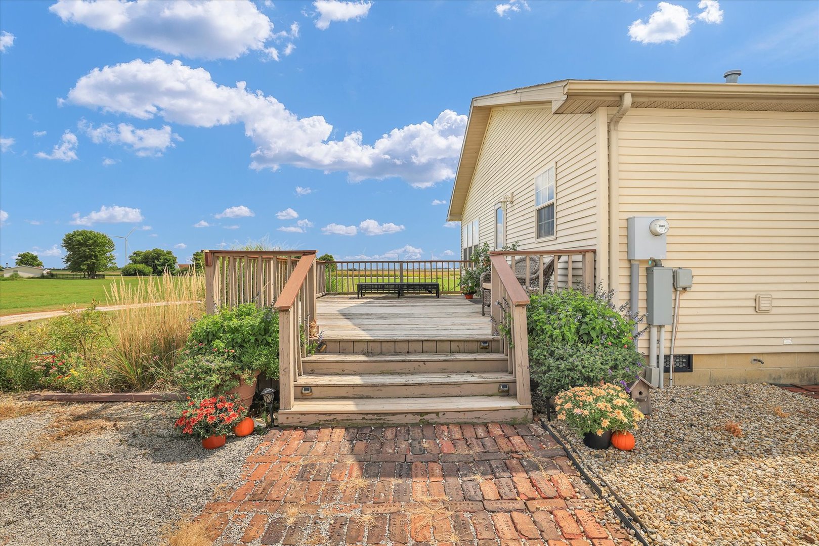 main property photo 35