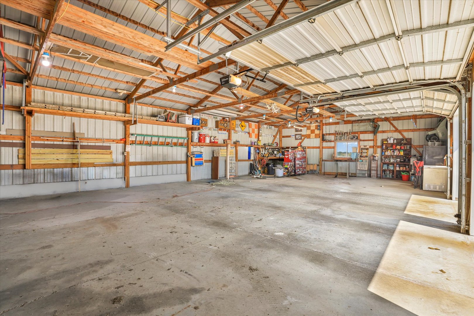 main property photo 39