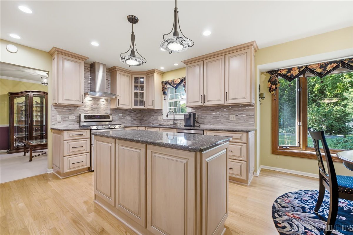 main property photo 5