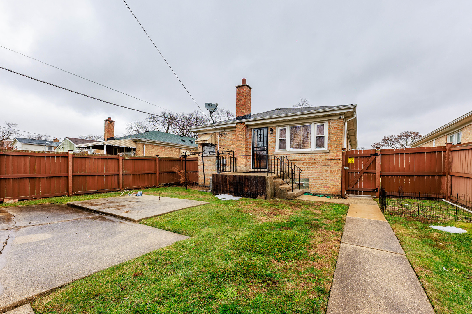 main property photo 20