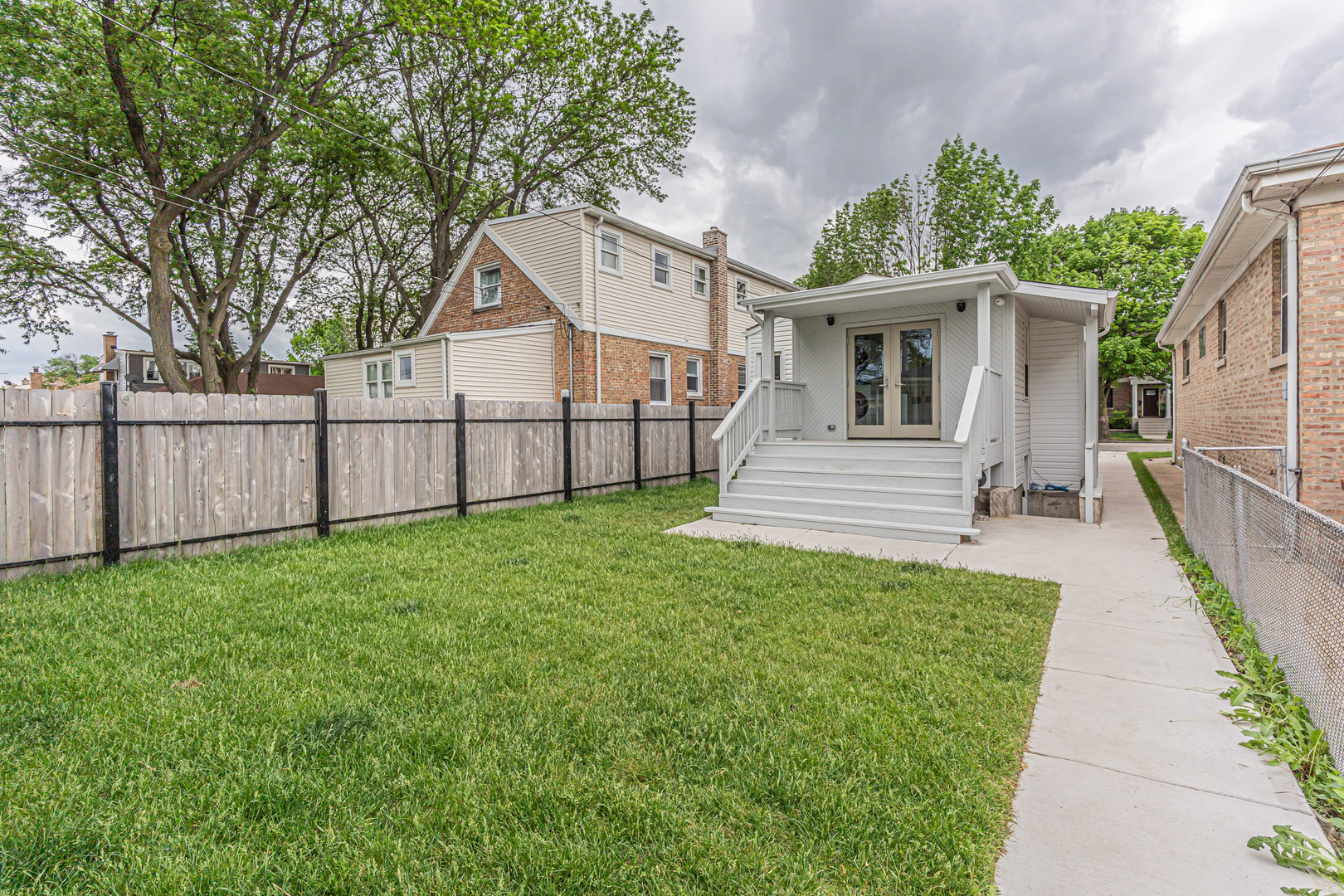 main property photo 29