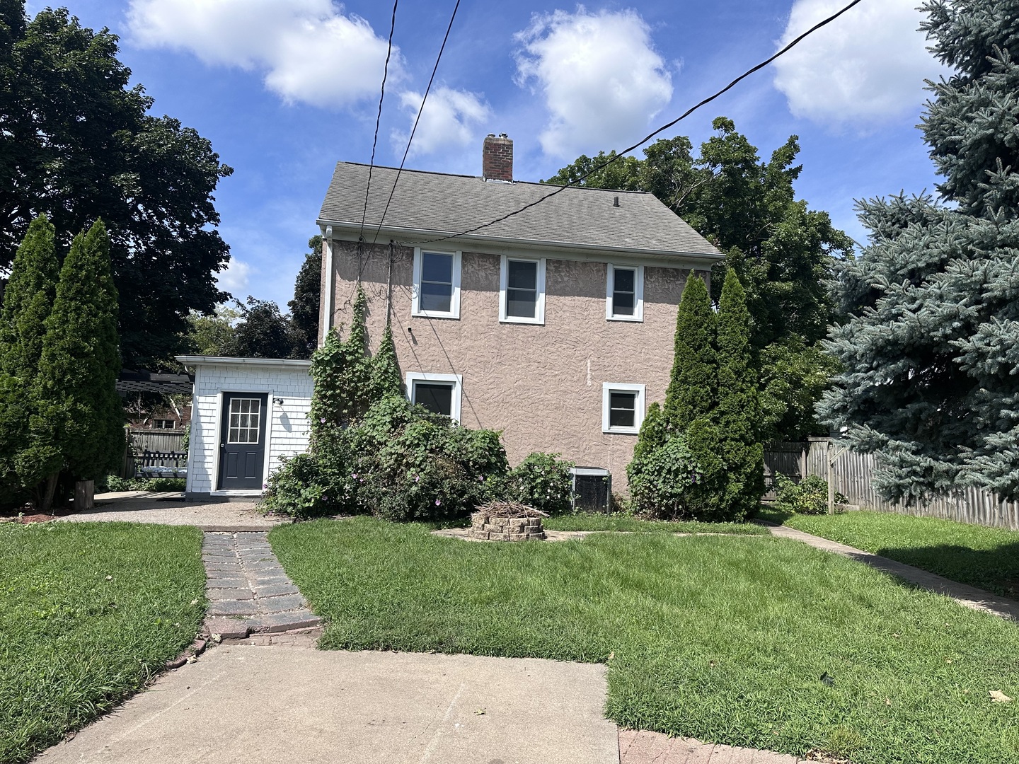 main property photo 3