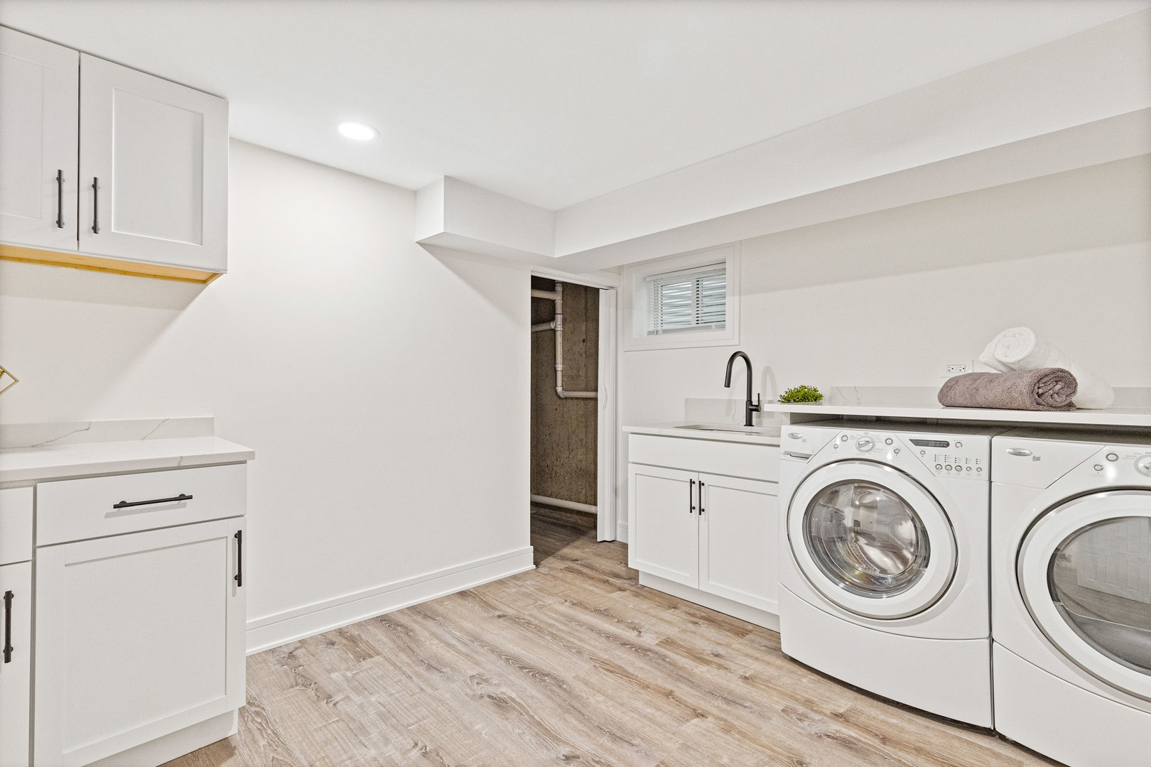 property viewer photo 22