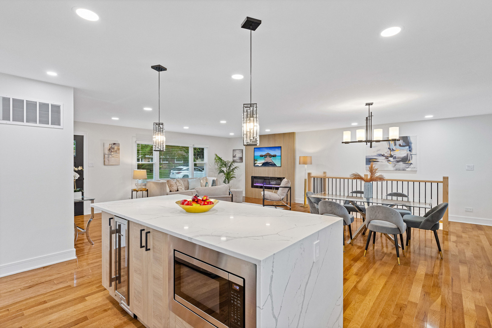 property viewer photo 7