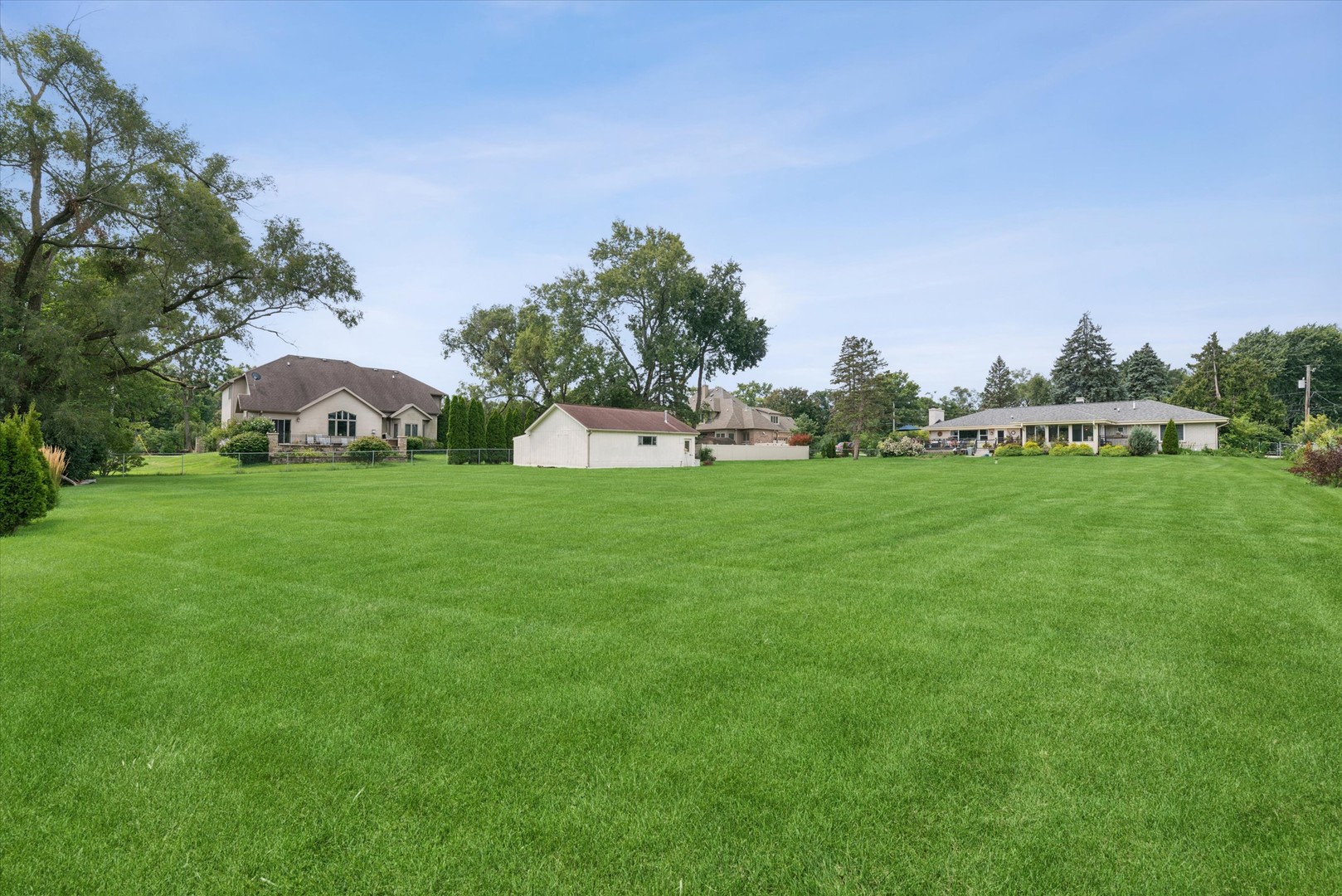 main property photo 36