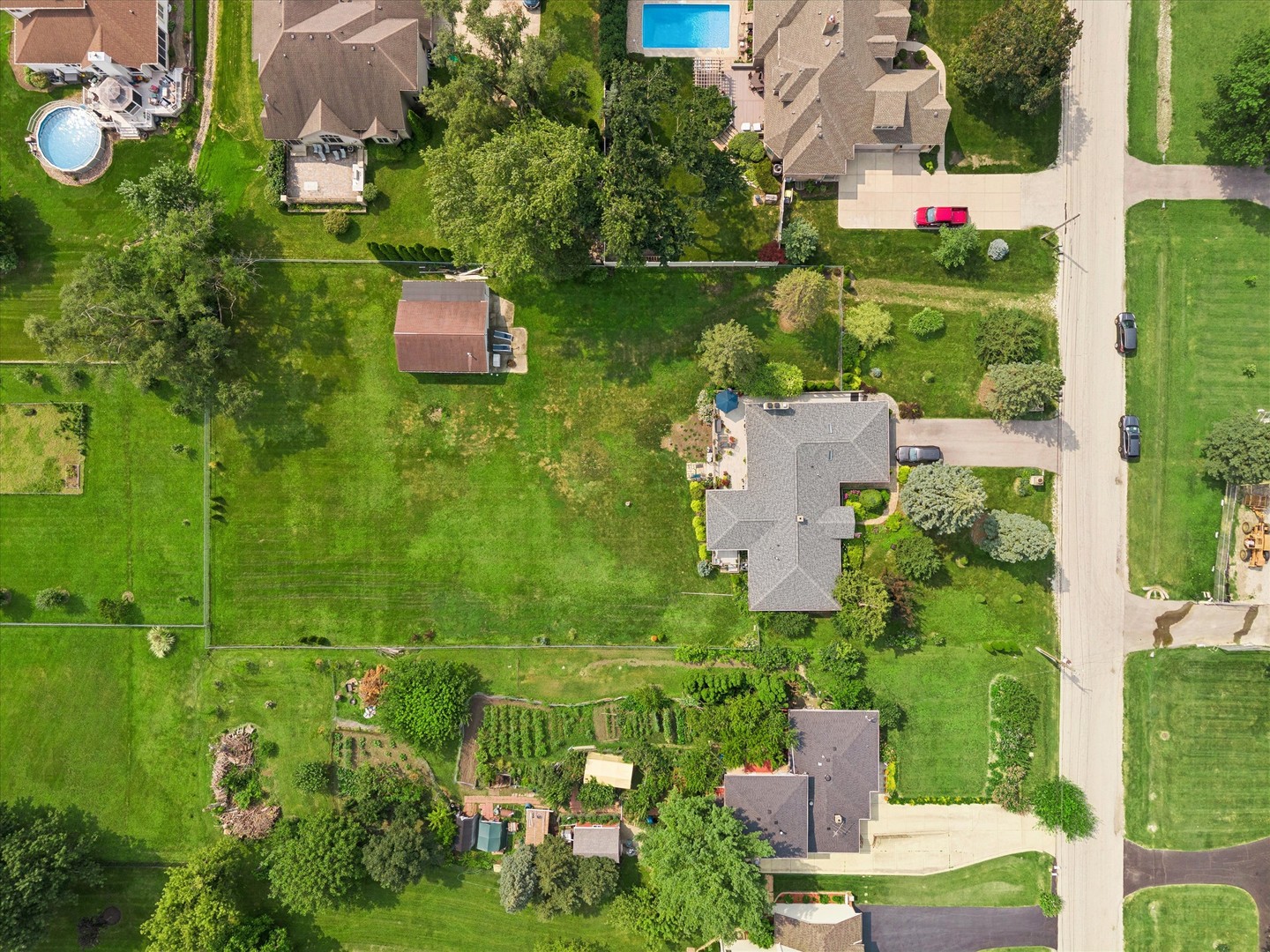main property photo 41