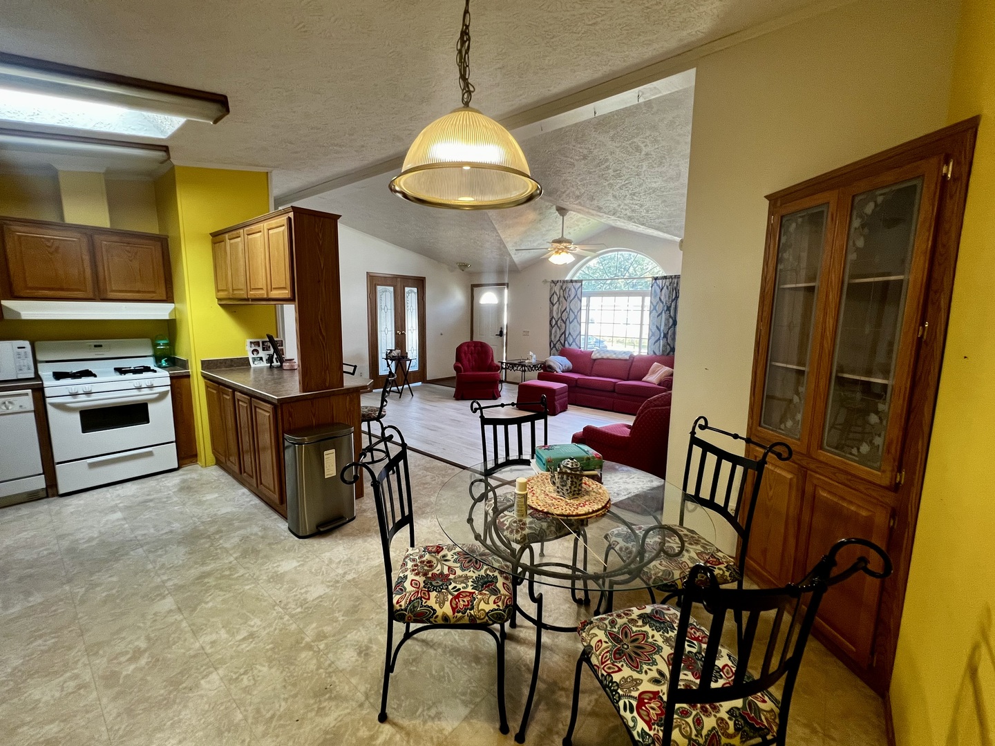 main property photo 8