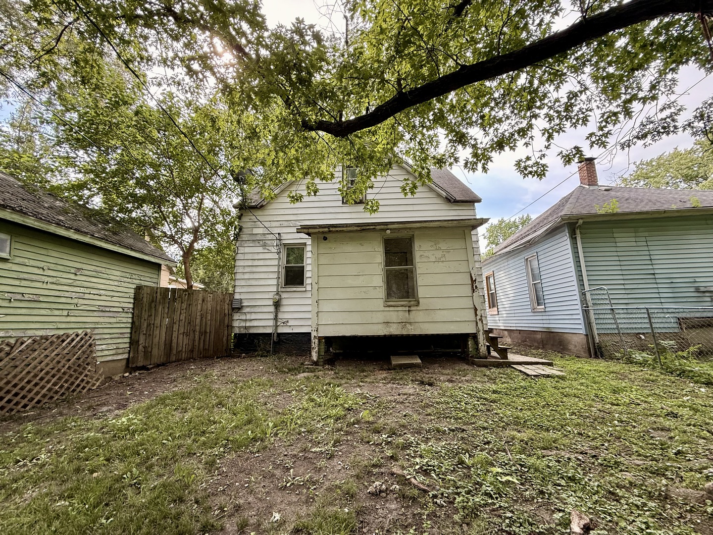 main property photo 20