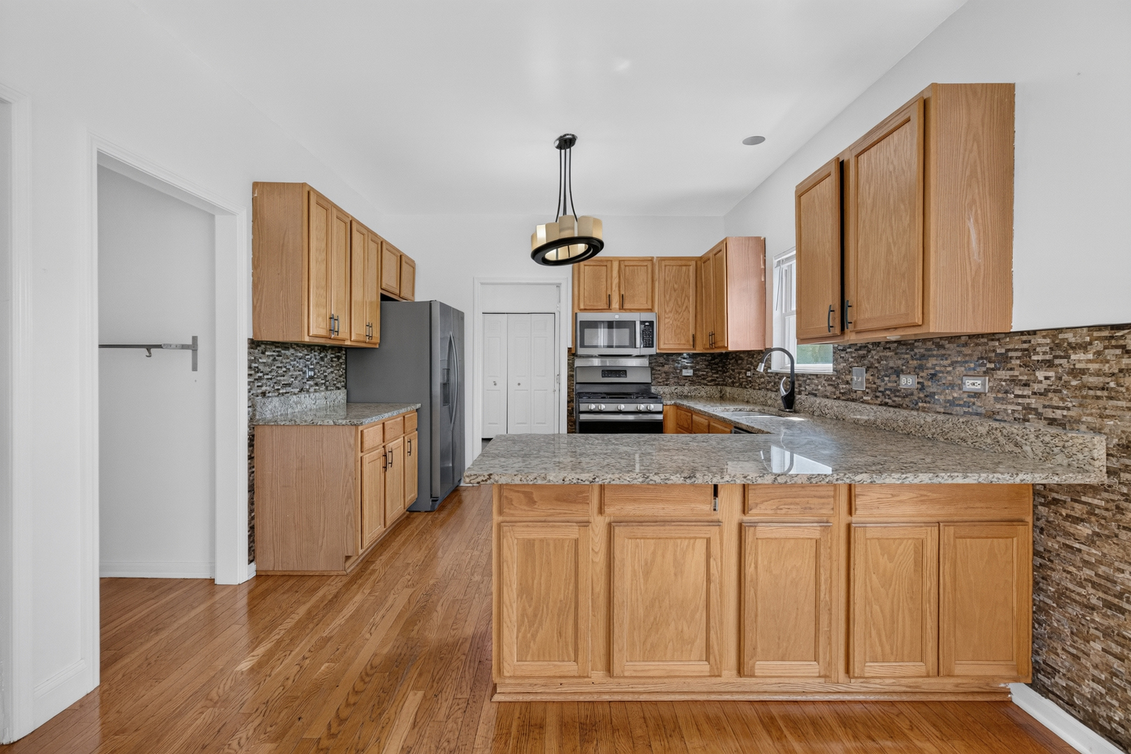 main property photo 21