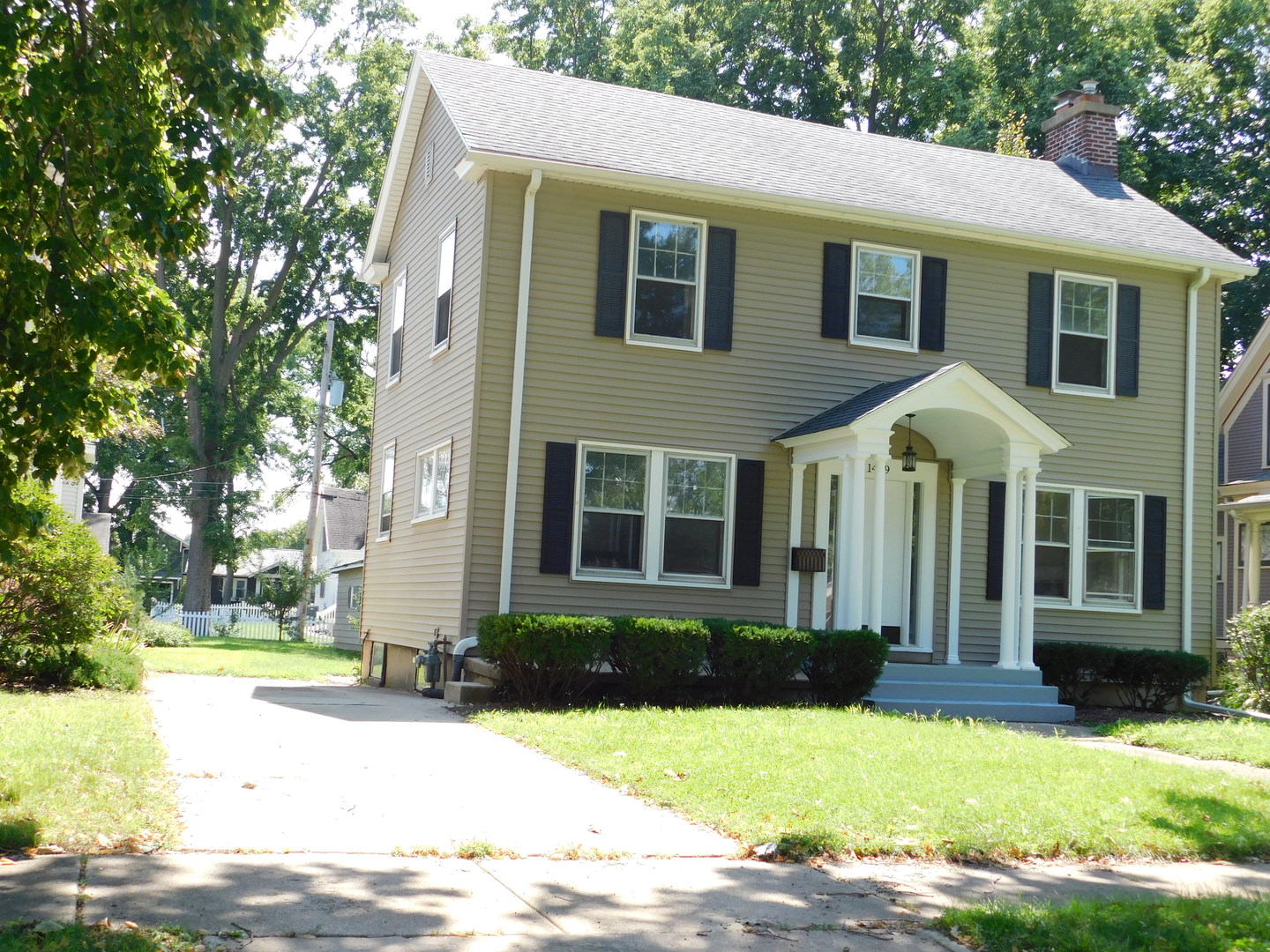 main property photo 1