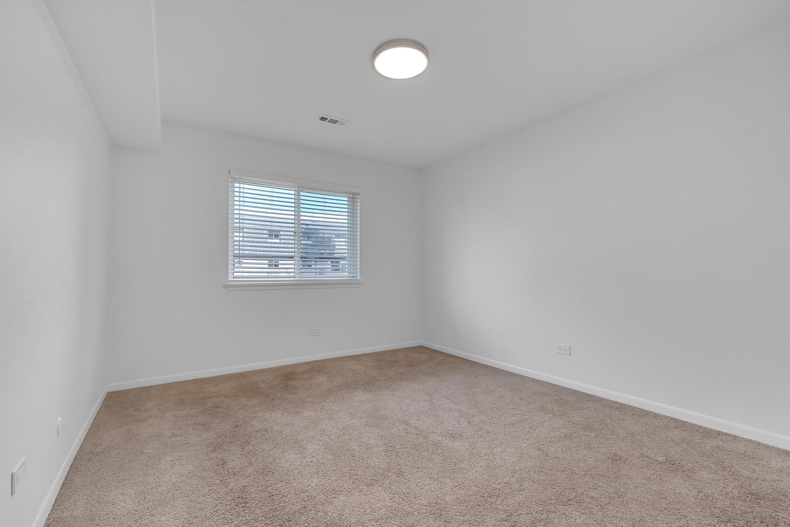 property viewer photo 10