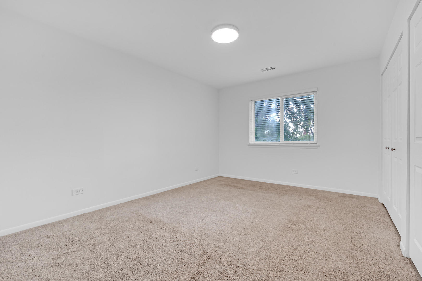 property viewer photo 14