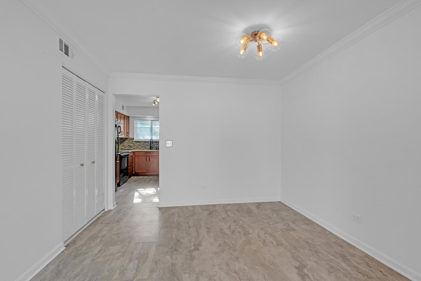 property viewer photo 8