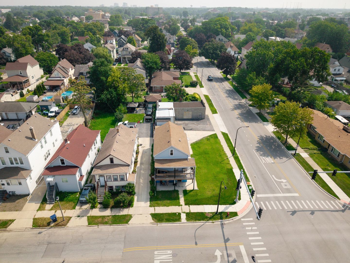 main property photo 41