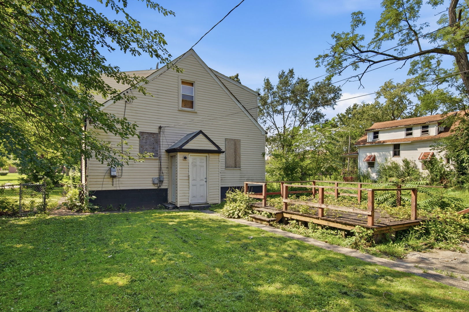 main property photo 12