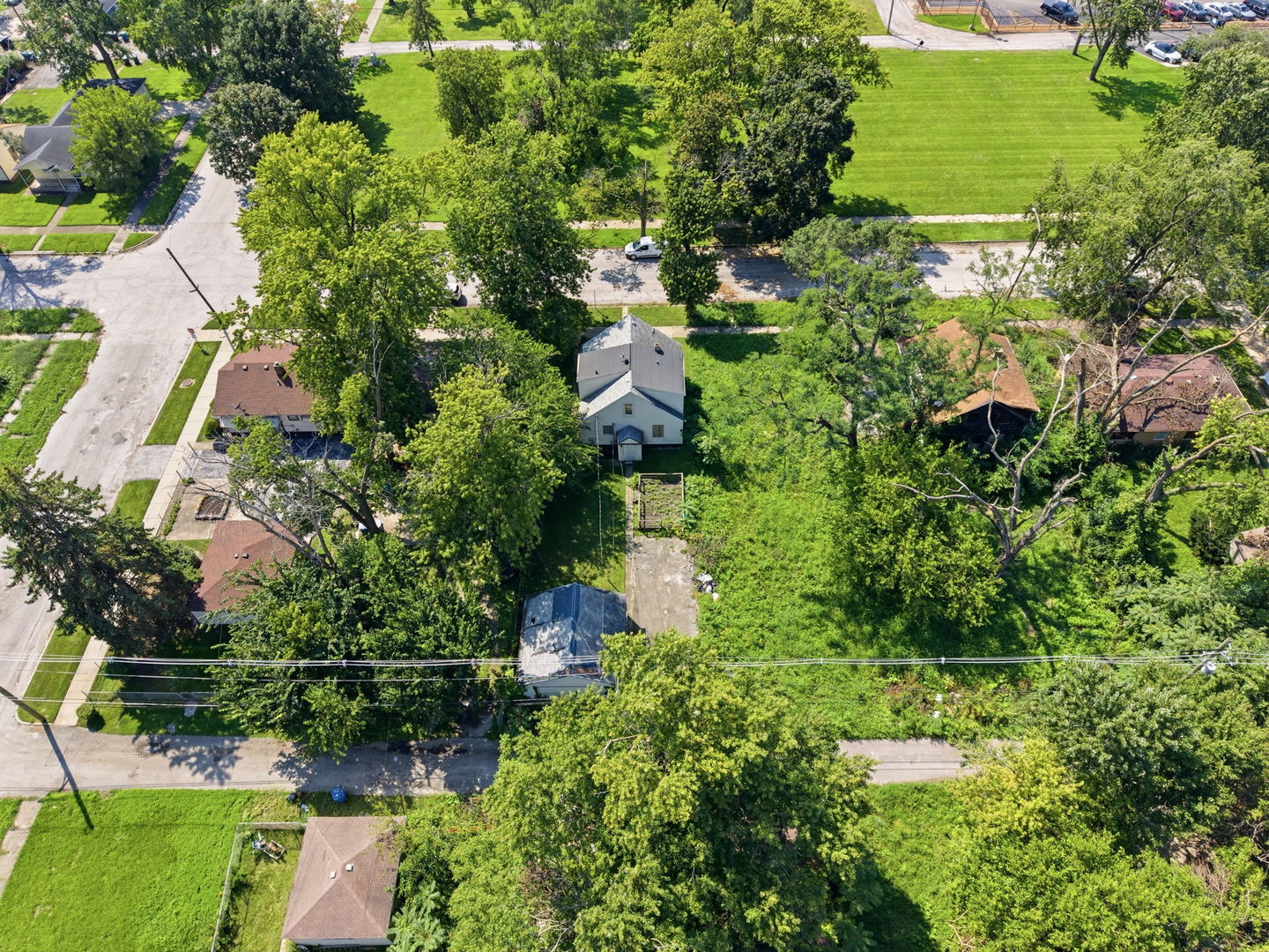 main property photo 7