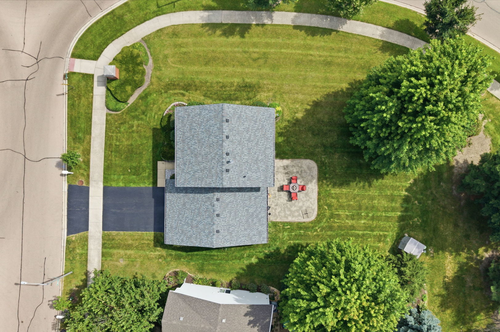 main property photo 25