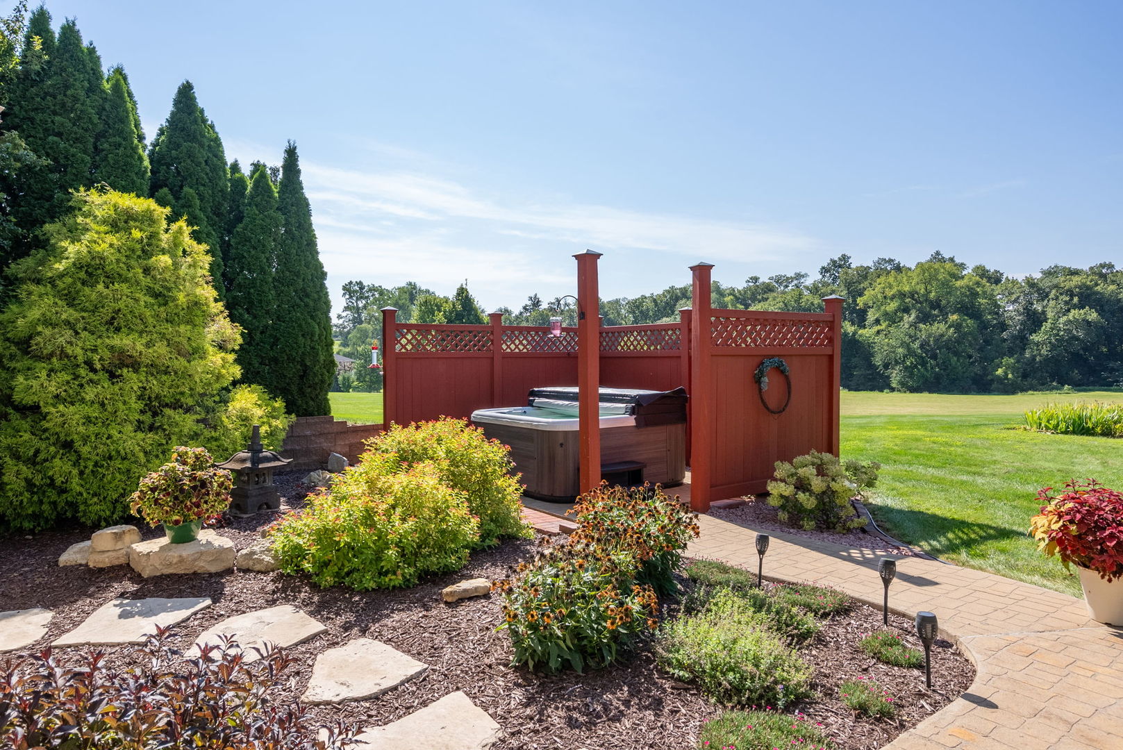 main property photo 24