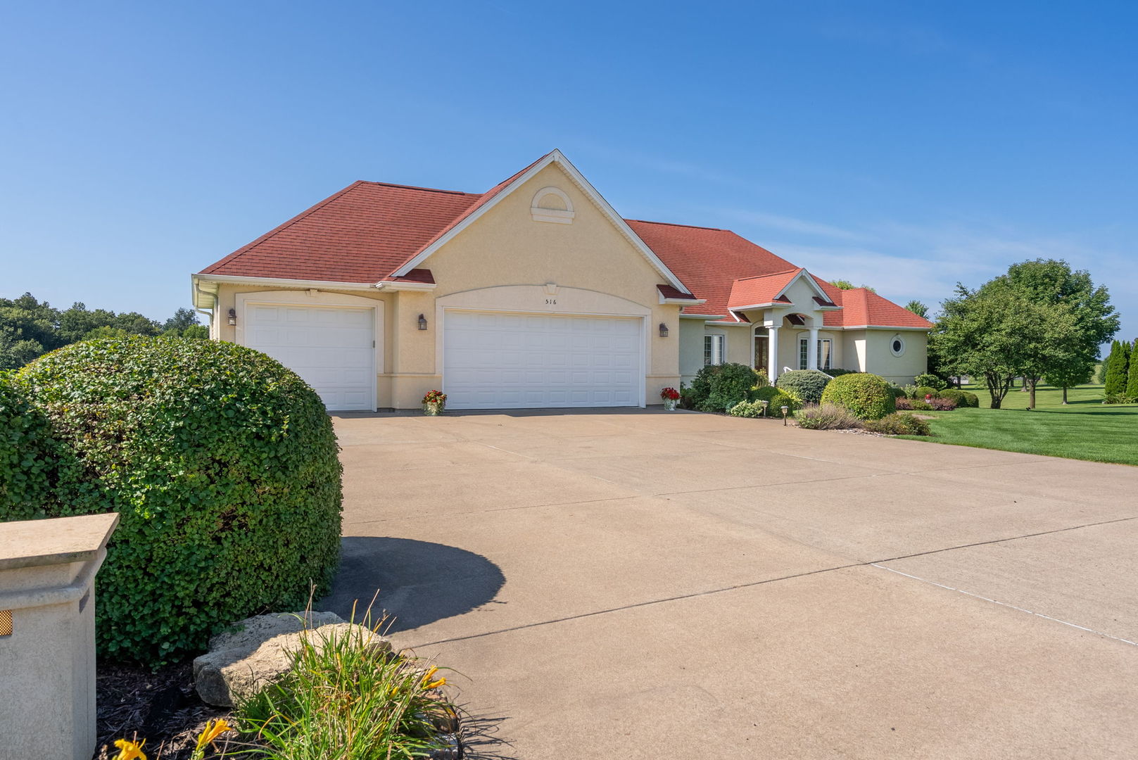 main property photo 70