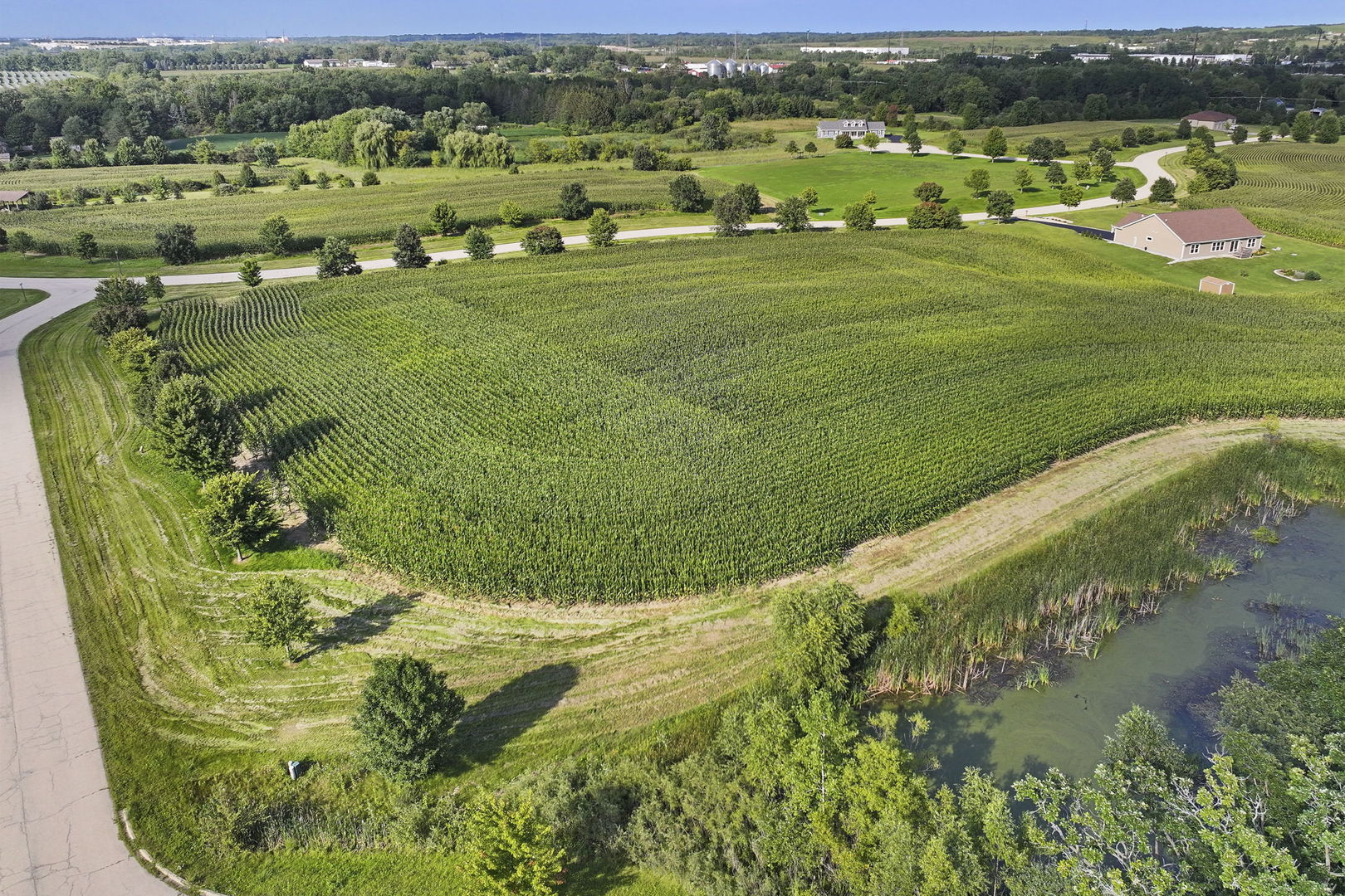 main property photo 9