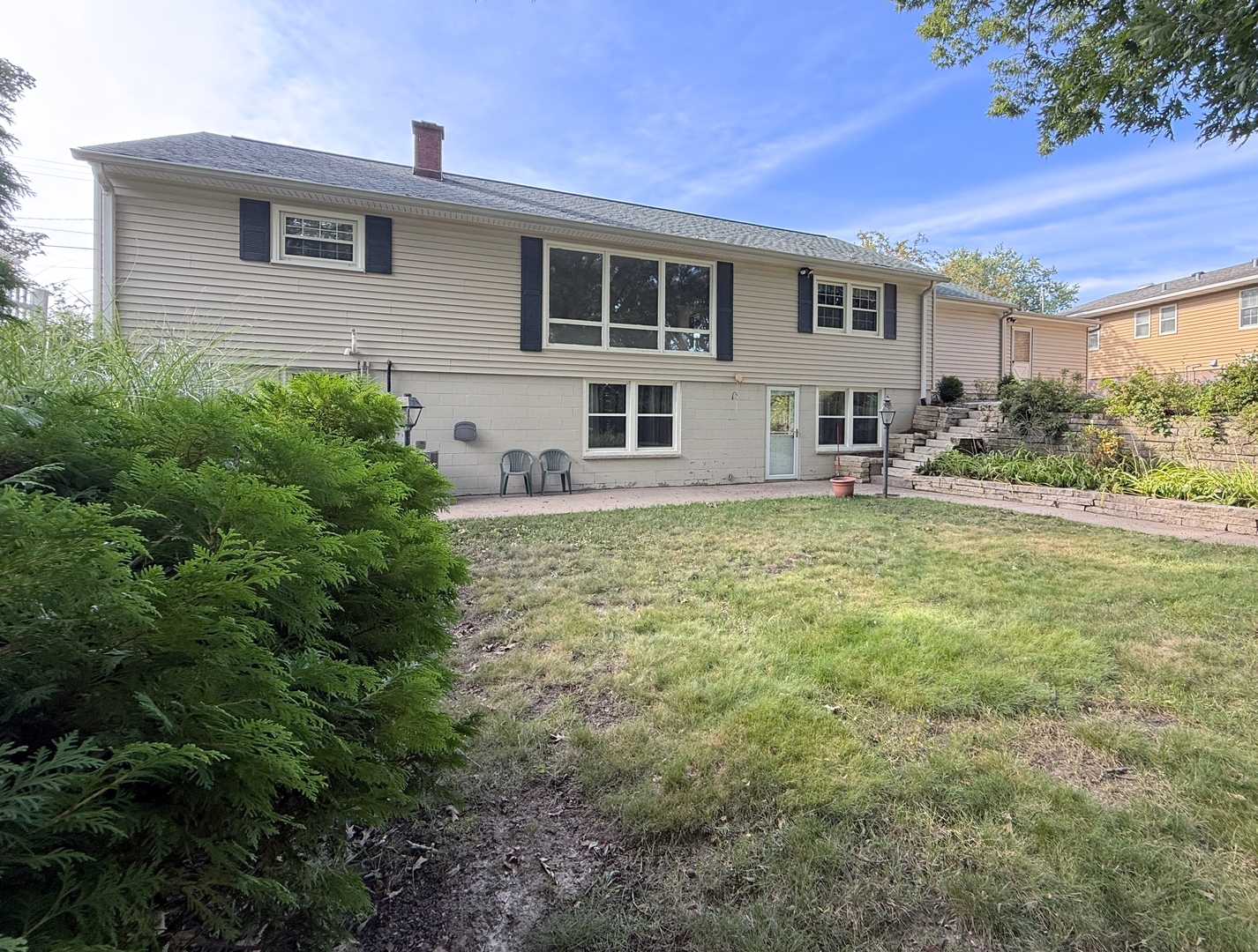 main property photo 37