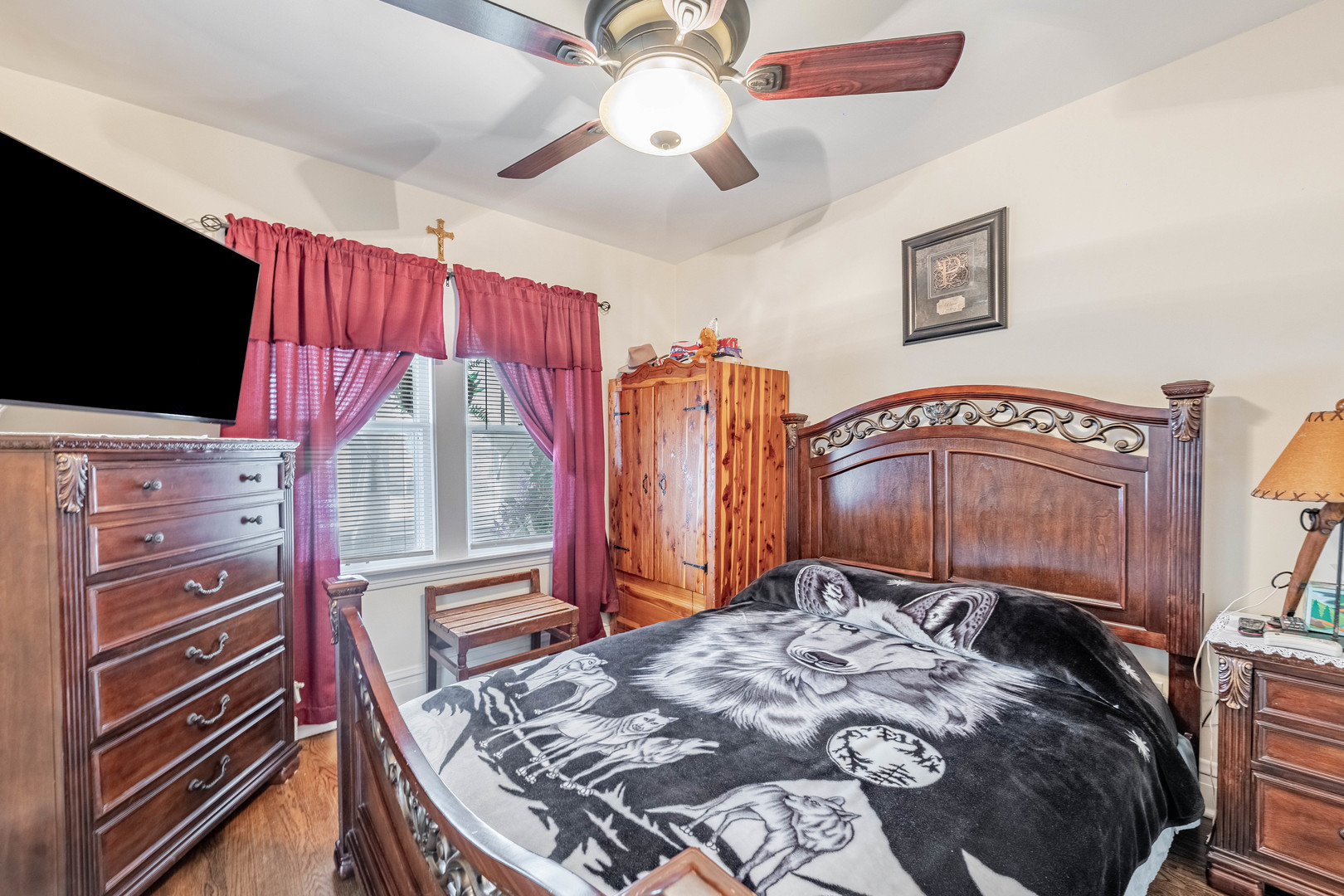main property photo 9
