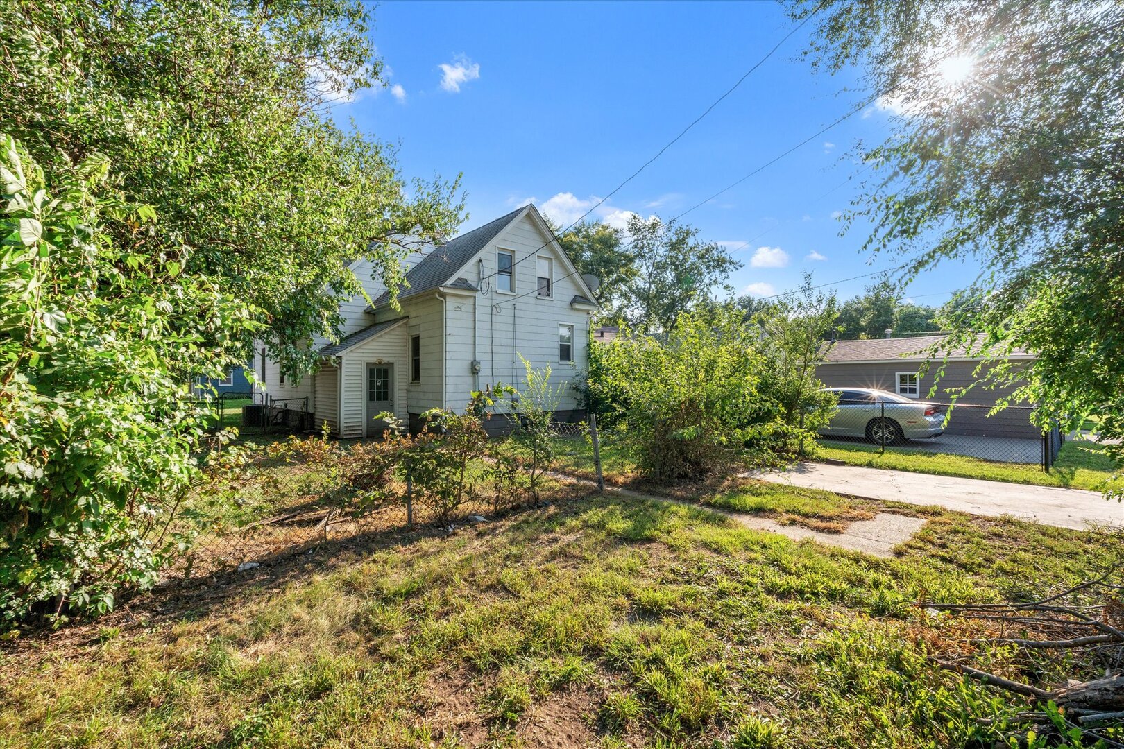 main property photo 6