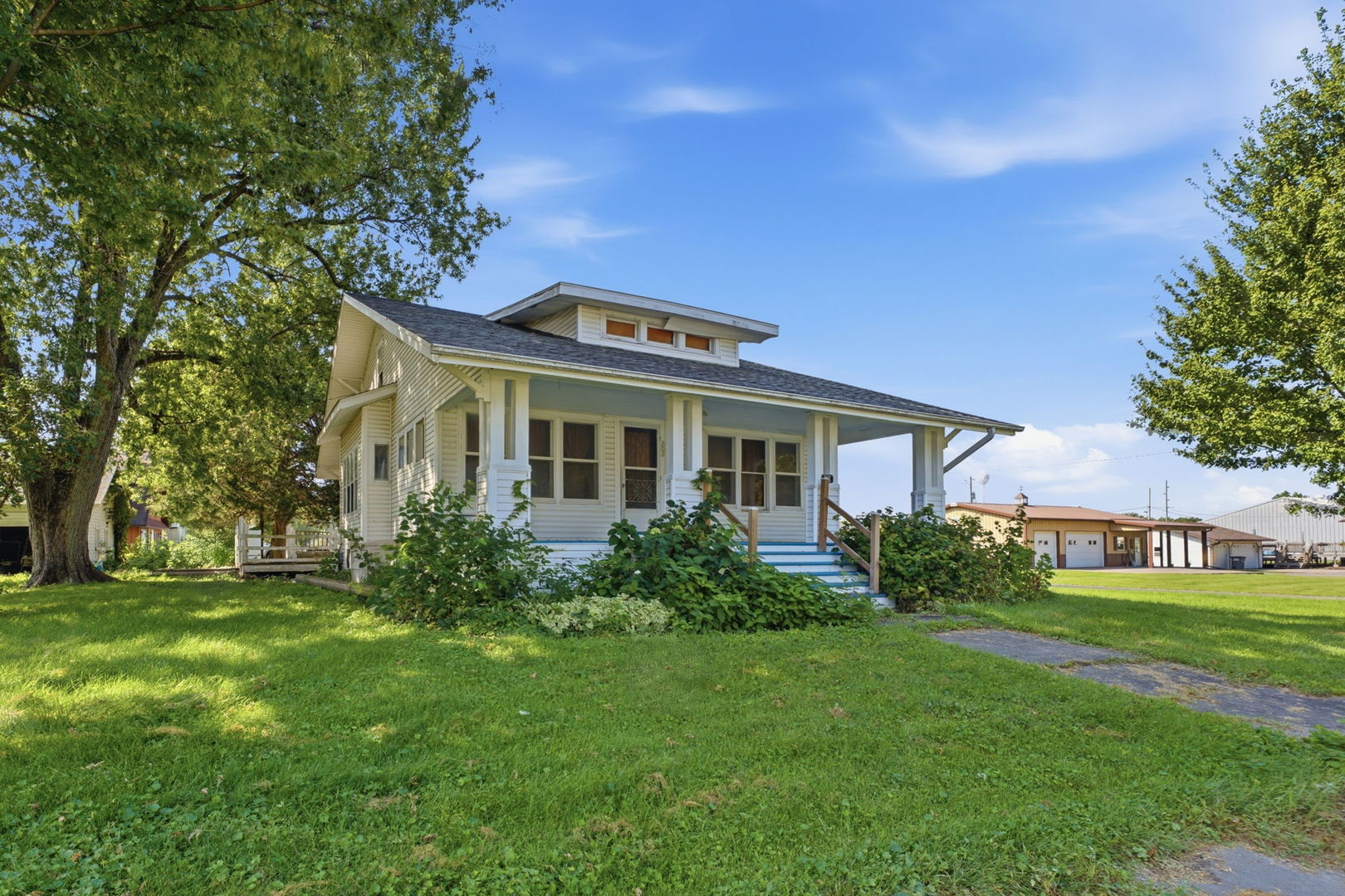 main property photo 22