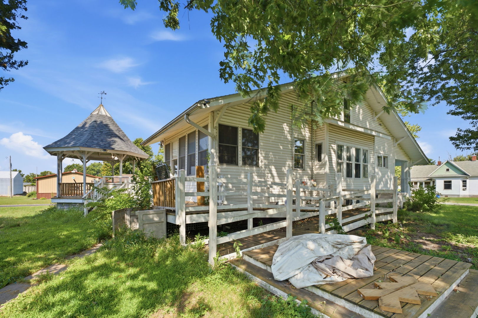 main property photo 24