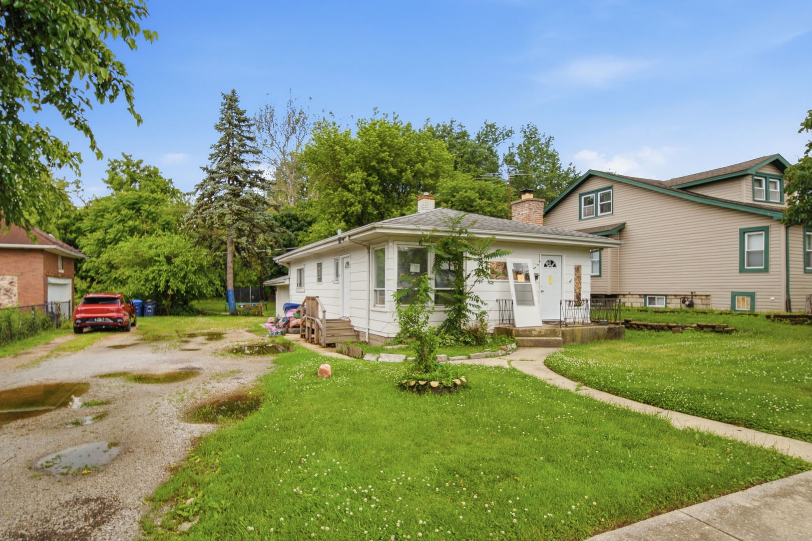 main property photo 9
