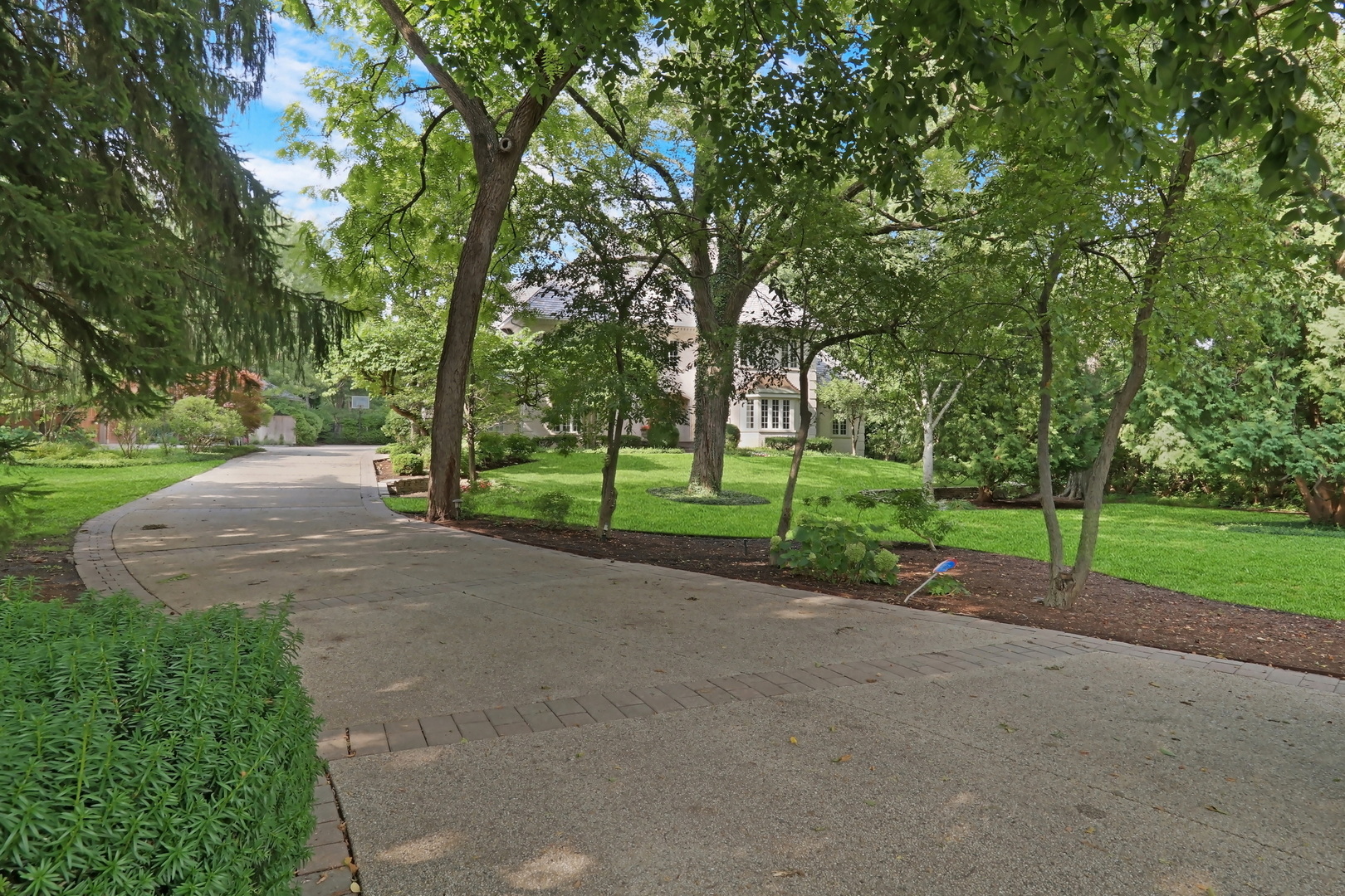 main property photo 2