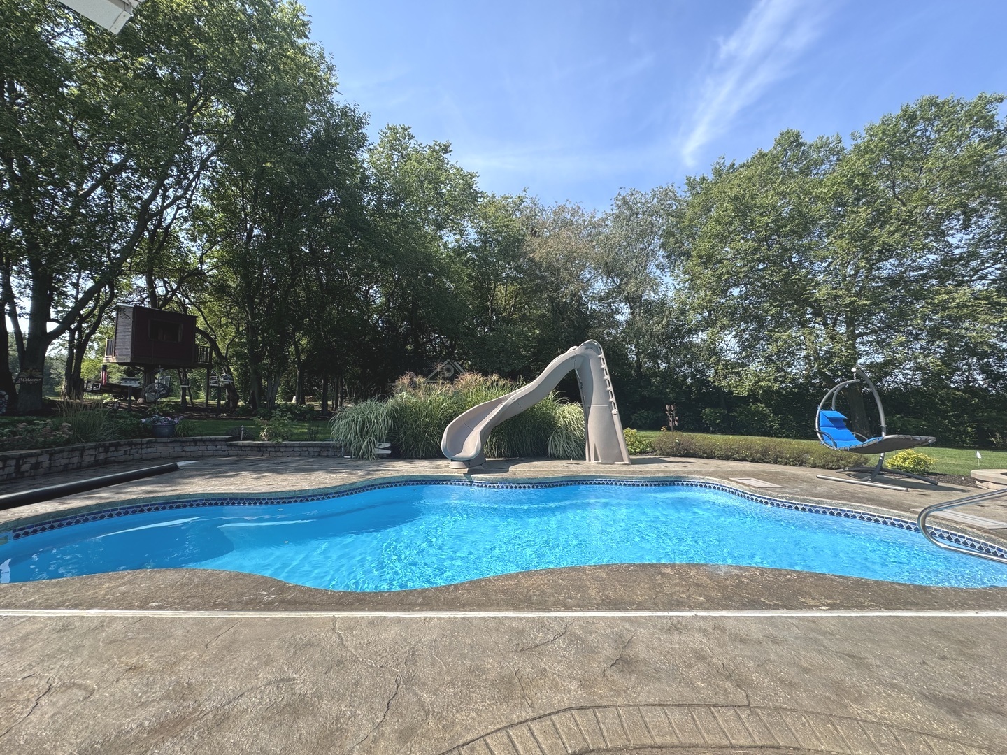 main property photo 59