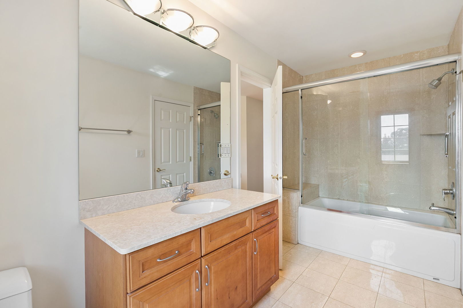 property viewer photo 26