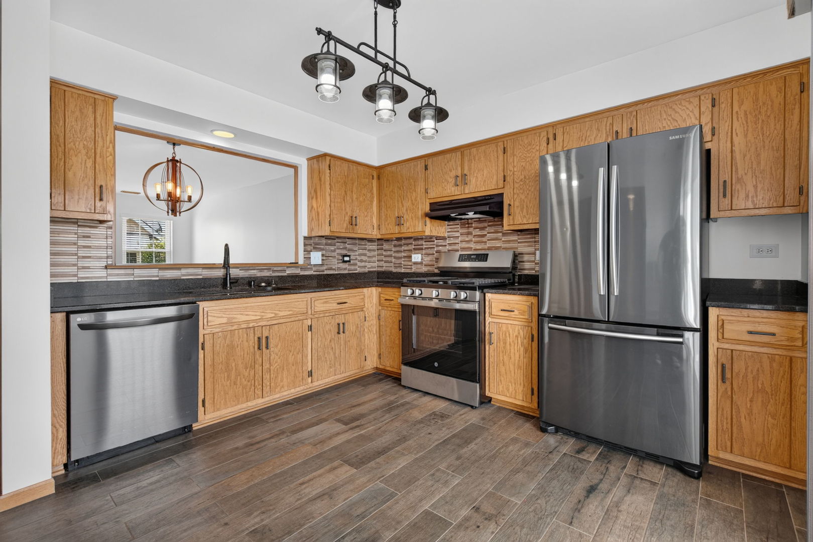 main property photo 2