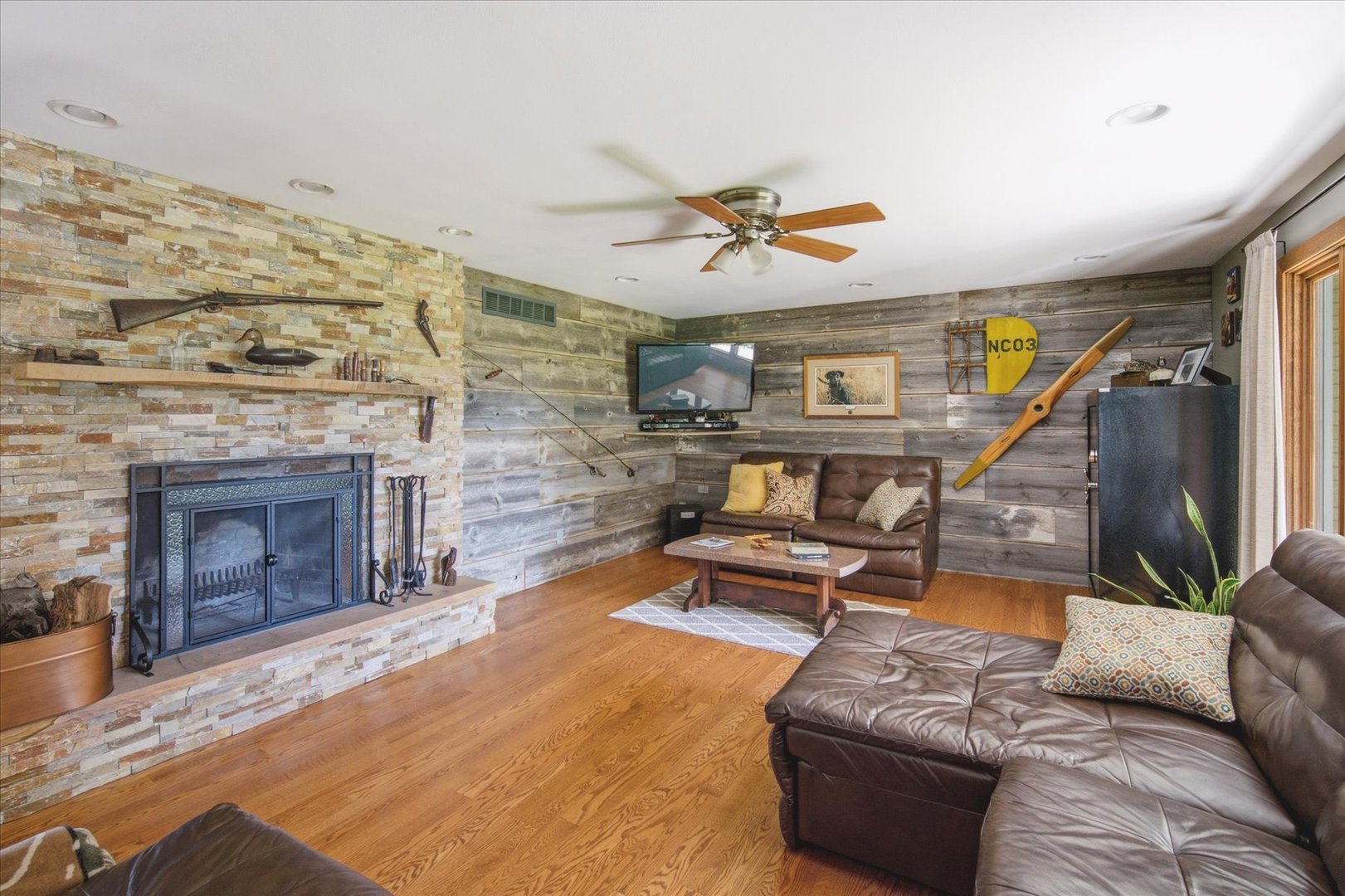 property viewer photo 6